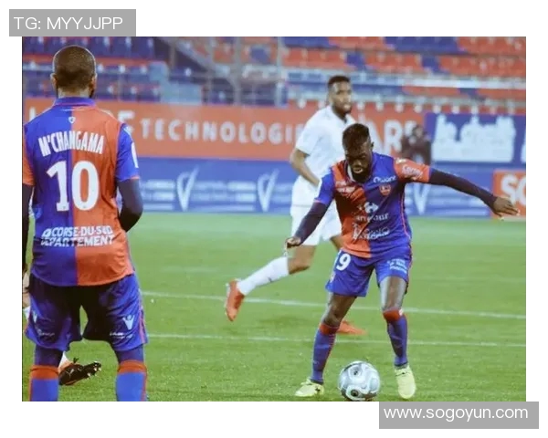 朗斯与沙托鲁的精彩对决分析及赛季前景展望